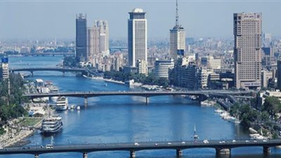 ارتفاع درجات الحرارة نهارًا.. الأرصاد تحذر من تخفيف الملابس (فيديو)