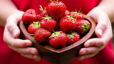 منها الفراولة.. مشروبات لتقوية المناعة بعد التعافي من كورونا