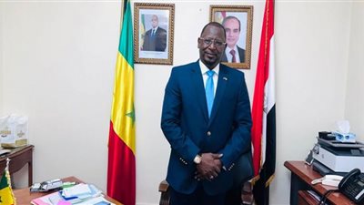 السفير السنغالى بالقاهرة يهنئ الرئيس السيسى والشعب المصرى بعيد الفطر