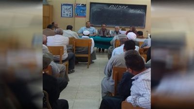 ندوة إرشادية موسعة عن آليات توريد القمح بالصوالح فاقوس