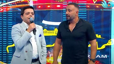 خد علقة موت.. السقا يكشف تفاصيل إنقاذه لهنيدي من مشاجرة في هولندا (فيديو)