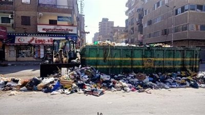 الوحدات المحلية بالاسماعيلية تواصل أعمالها برفع مخلفات تقدر حمولاتها بحوالى ٤٦٦٤.٦ طن