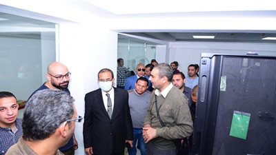 رئيس جامعة سوهاج يتابع الاستعدادات النهائية للتشغيل التجريبي لمركز المعلومات