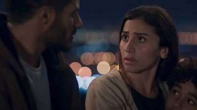 دينا الشربيني تختبئ في المقابر في المشوار