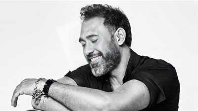 عاملة دايت.. مُلحن شهير يقصف جبهة عمرو مصطفى بعد هجومه العنيف على الوسط الفني