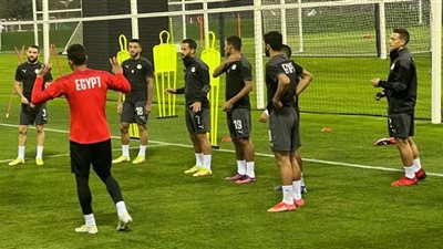 منتخب مصر يخوض مرانًا تنشيطيًا قبل لقاء الأردن اليوم