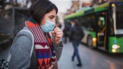 الكشف عن مخاوف خطيرة مرتبطة بمتحور أوميكرون.. علماء الطب يحذرون
