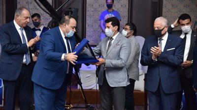 صبحي وفودة يحضران ختام فعاليات بطولة العالم للبليارد الفرنسي بشرم الشيخ