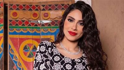 إلهام علي تمزج بين الأنوثة والفخامة في الحلقة 28 من ليالي رمضان