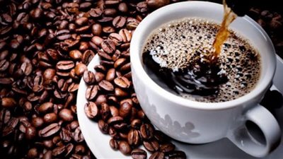 دراسة: محبو القهوة لديهم مستويات أعلى من بكتيريا الأمعاء المضادة للالتهابات