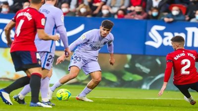 برشلونة يواصل تعثره ويتعادل أمام أوساسونا بالدوري الإسباني