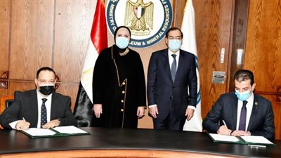 كارجاس وغازتك وجهاز تنمية المشروعات يوقعون عقدًا بـ 200 مليون جنيه