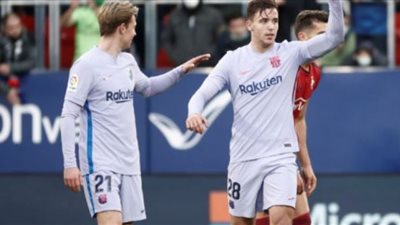 برشلونة يتعادل مع أوساسونا في الشوط الأول