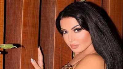 شاهد.. سمية الخشاب تتحدى الشتاء بالكت في أحدث ظهور