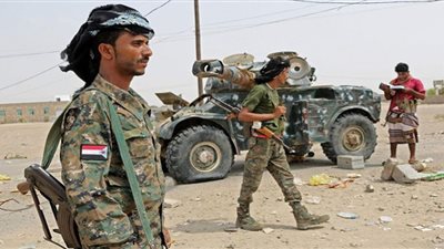 الجيش اليمني يقطع خطوط إمداد الحوثي في 