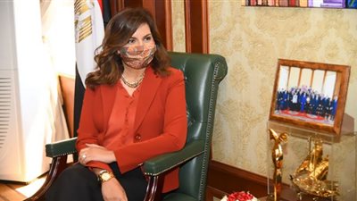 وزيرة الهجرة تؤكد: صوت المرأة العربية يحتاج إلى المساندة