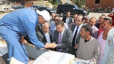 محافظ المنوفية يتفقد صوامع القمح ويؤكد توريد 8 آلاف طن حتى الآن