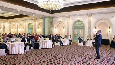 التخطيط تطلق برنامجا تدريبيا للقيادات الحكومية وتطوير الخدمات بالتعاون مع حكومة الإمارات