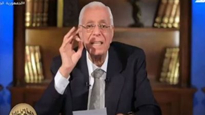 تسبب جلطة الرئة .. حسام موافي يحذر من الاستراحة الطويلة والجلوس كثيرًا