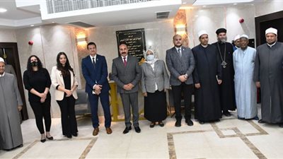 محافظ أسوان : التربية السليمة مفتاح الإستقرار الأسرى