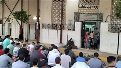 توافد المصليين لأداء صلاة عيد الفطر المبارك بالمنوفية