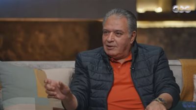 النادي الحلحي في دمي.. رامز جلال يعاني في تعليم فان دام اللغة العربية (شاهد)