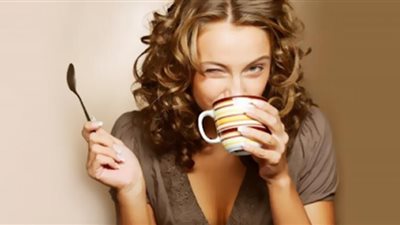 الكشف عن تأثير خطير لشرب القهوة مع المسكنات