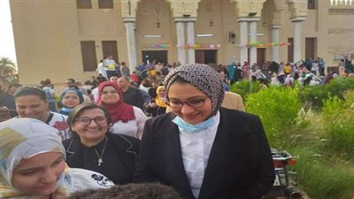 نائب محافظ الوادي الجديد تهنئ أهالي المحافظة بعيد الفطر المبارك... وتطمئن على المرضى بمستشفى الخارجة التخصصي