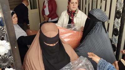 توزيع 500 بطانية على الاسر الاولى بالرعاية بالقنطرة شرق