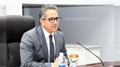 وزيرا السياحة والبيئة يجتمعان لمناقشة استعدادات مصر لاستضافة مؤتمر الأطراف للتغيرات المناخية cop27