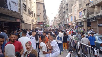 زحام شديد على سينمات وسط البلد بالقاهرة.. صور