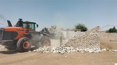 إزالة ٤٩ حالة بناء مخالف وتعدٍ على الأراضي الزراعية وأملاك الدولة في الجيزة
