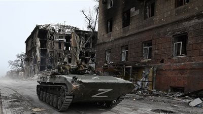 روسيا تتهم القوات الأوكرانية باستغلال التهدئة في آزوفستال لاتخاذ مواقع قتالية