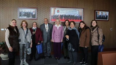 ورشة عمل لإعادة تدوير المخلفات المنزلية بالجامعة اليابانبةً في الإسكندرية