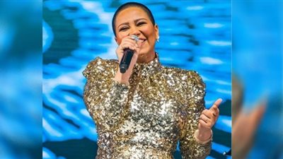 حنان ترك توجه رسالة خاصة لشيرين عبدالوهاب بعد حلق شعرها