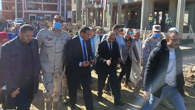 محافظ البحيرة يتفقد الأعمال الجاري تنفيذها بقرية الأبعادية