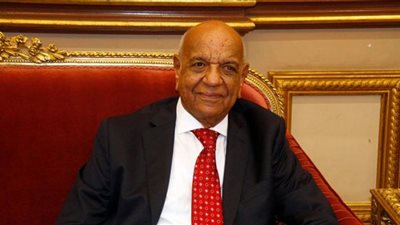 رئيس لجنة القوى العاملة: إعداد تقرير مشروع قانون العمل لعرضه على رئيس 