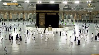 كيف تكون العمرة لمن به سلس بول