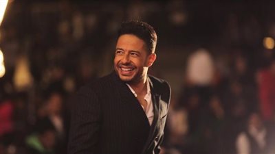 محمد حماقي يستمر في صدارة 