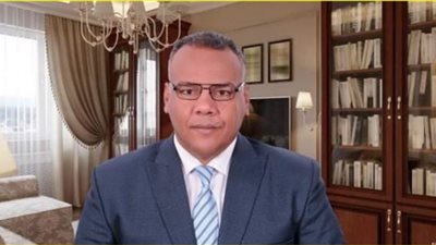 اقتصادي يكشف الآثار الناجمة عن قرار البنك الأمريكي برفع سعر الفائدة