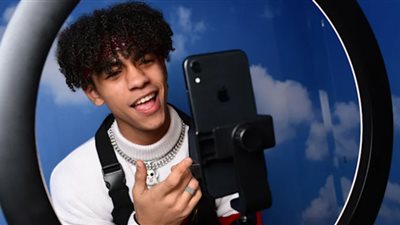 TikTok يستكشف مشاركة أموال الإعلانات مع المبدعين