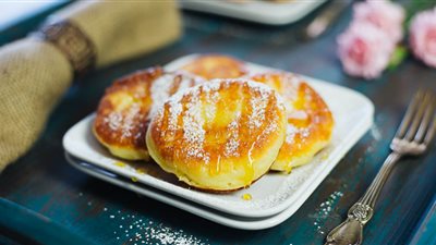 بالجبنة البيضاء.. طريقة عمل بان كيك حادق