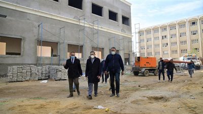 جولة صباحية لمحافظ الغربية بالمحلة وسمنود لمتابعة أعمال الرصف والتطوير