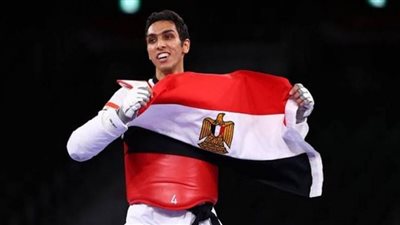 سيف عيسي يشارك فى بطولة الجائزة الكبرى بروما
