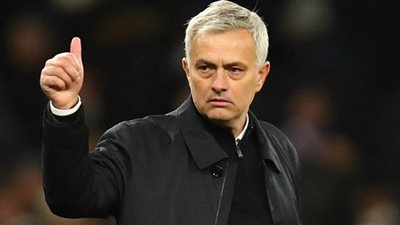 مورينيو يعلق على تأهل روما لنهائي المؤتمر الأوروبي ويوجه رسالة لأنشيلوتي