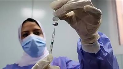 فيديو.. أستاذ مناعة: الجرعة الثالثة من لقاح كورونا تساعد على التصدي للمتحورات