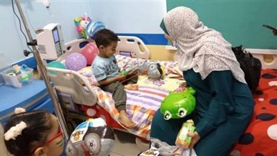 ثقافة سوهاج تنظم إحتفالية لأطفال مرضى السرطان بمعهد الأورام