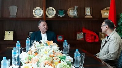 الخطيب يستقبل سفير مصر بالجزائر