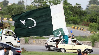 باكستان تستعد لدرجات حرارة شديدة الارتفاع وفيضانات