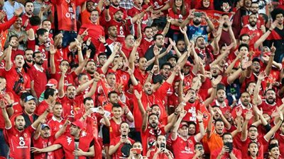 جماهير الأهلي تتوافد علي ملعب الأهلي وي السلام.. صور